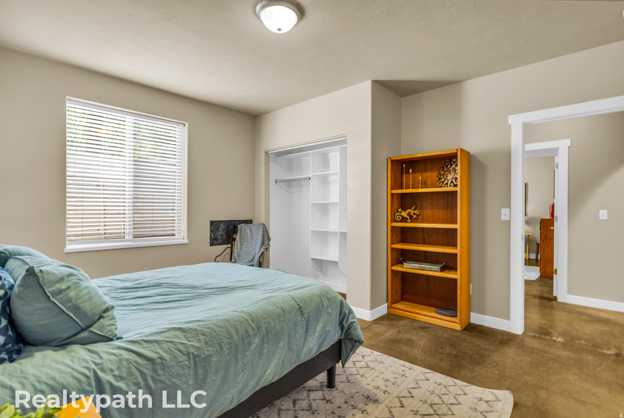 main property photo 60