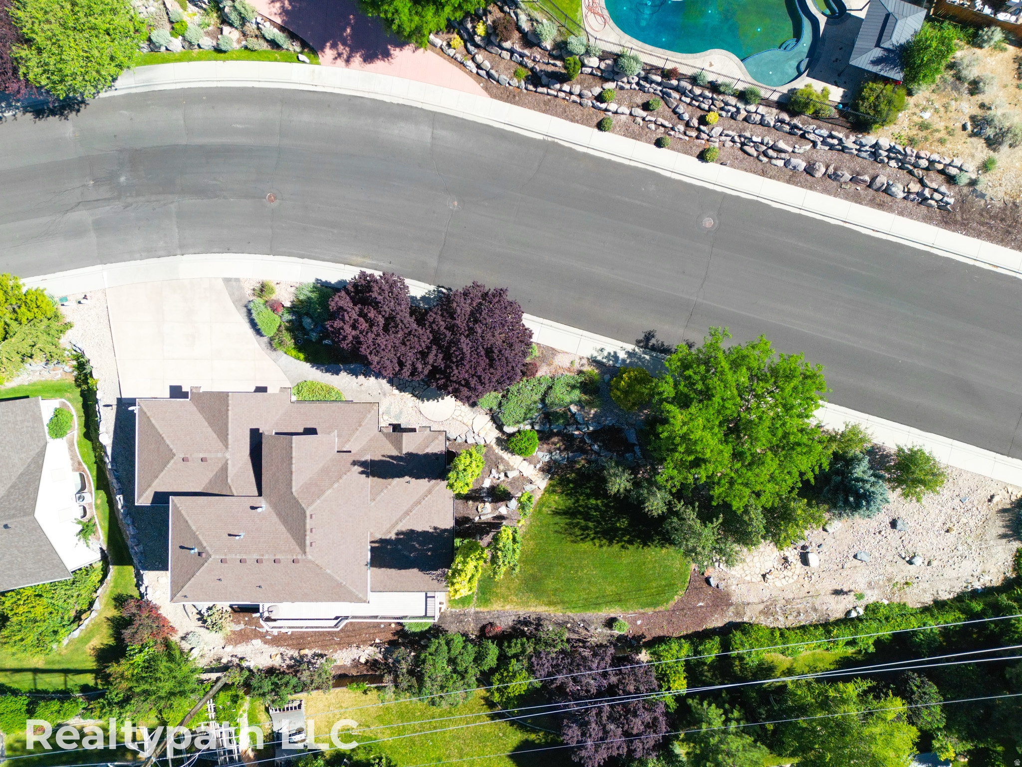 main property photo 66