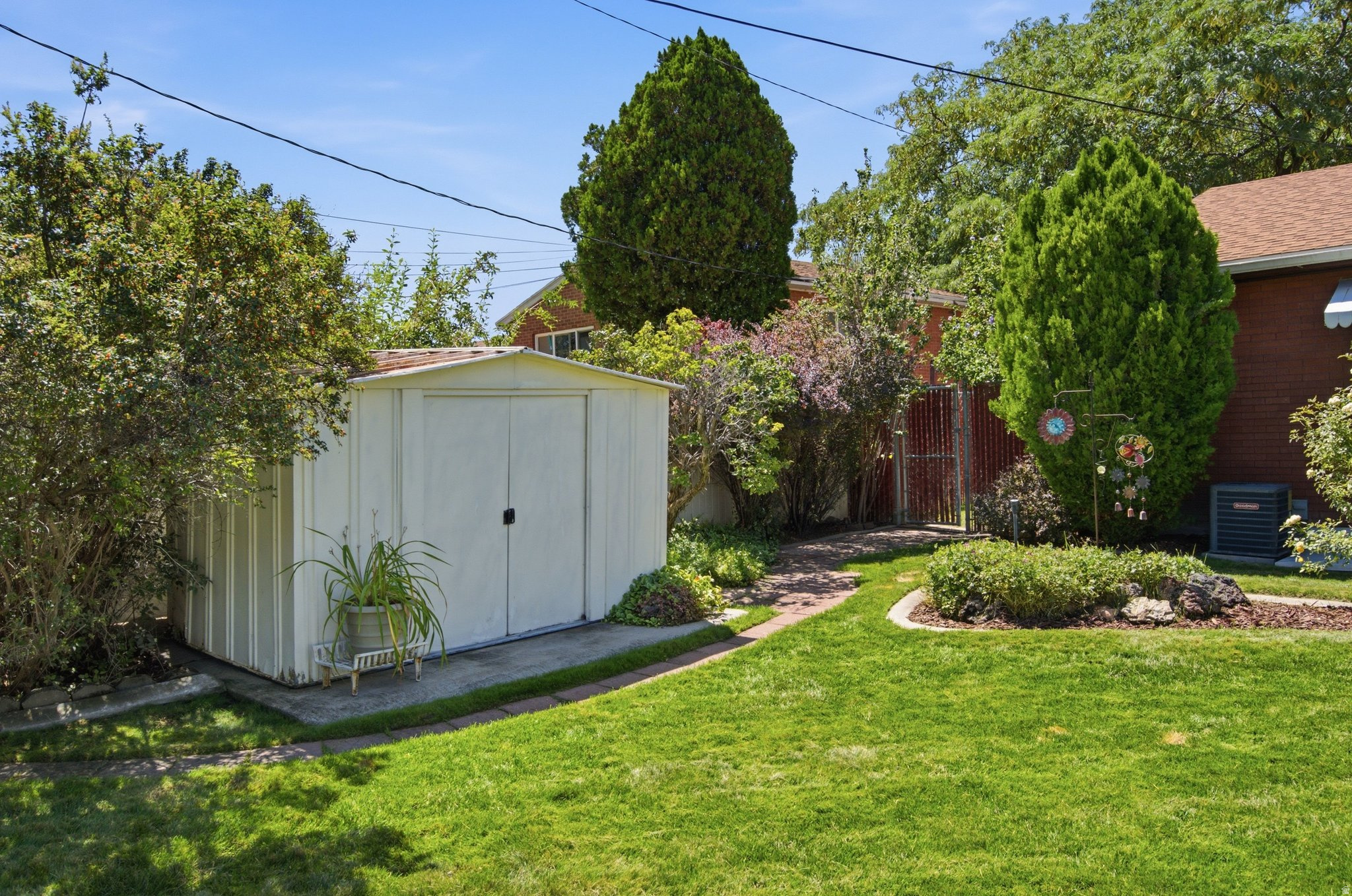main property photo 36