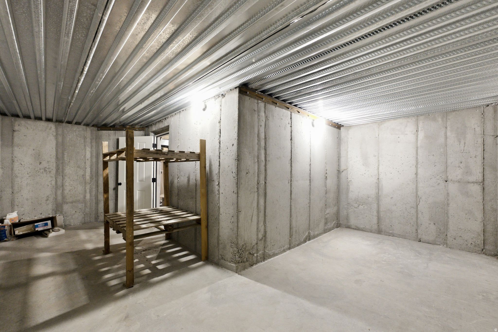 main property photo 51