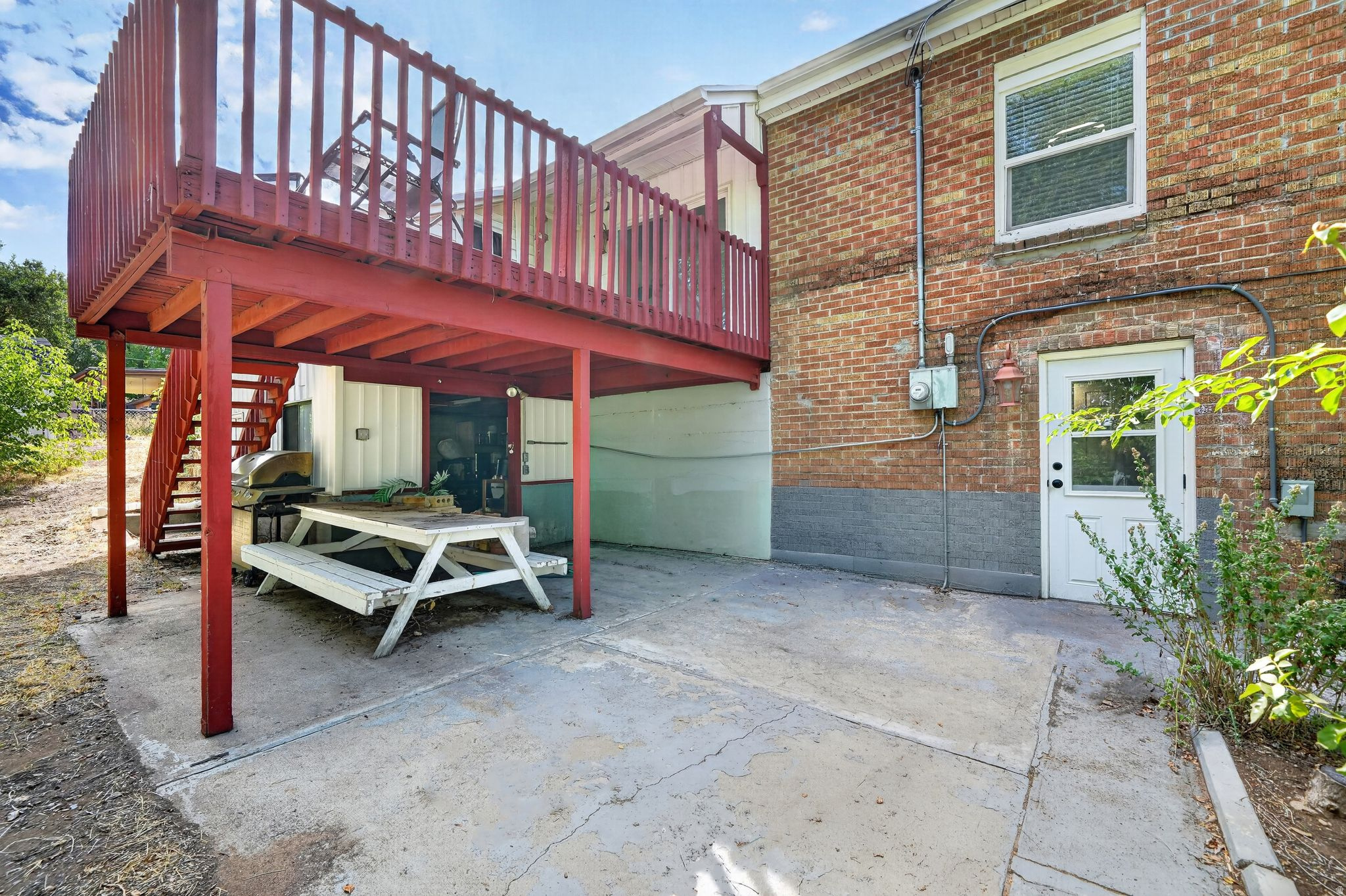 main property photo 19