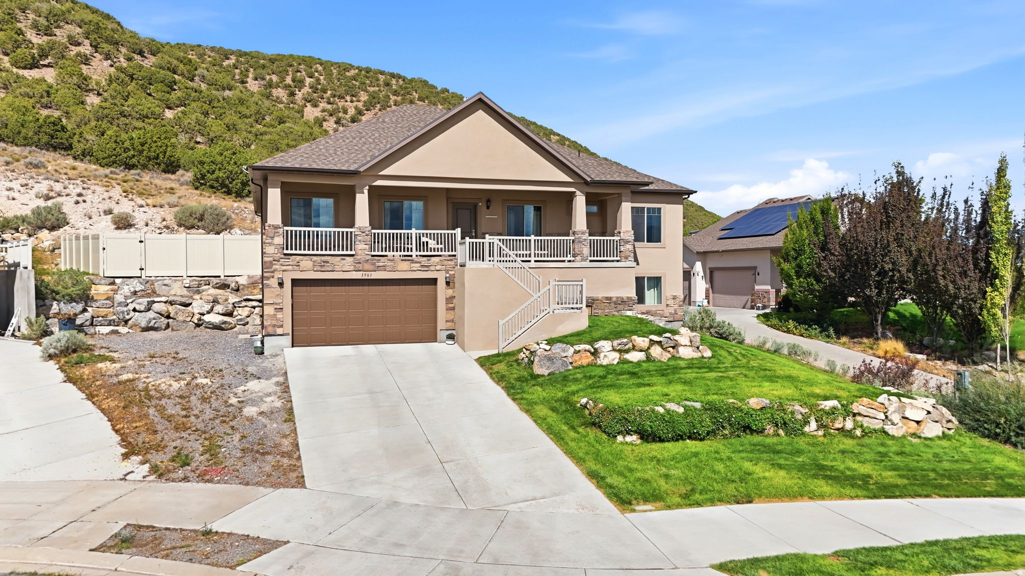 main property photo 0