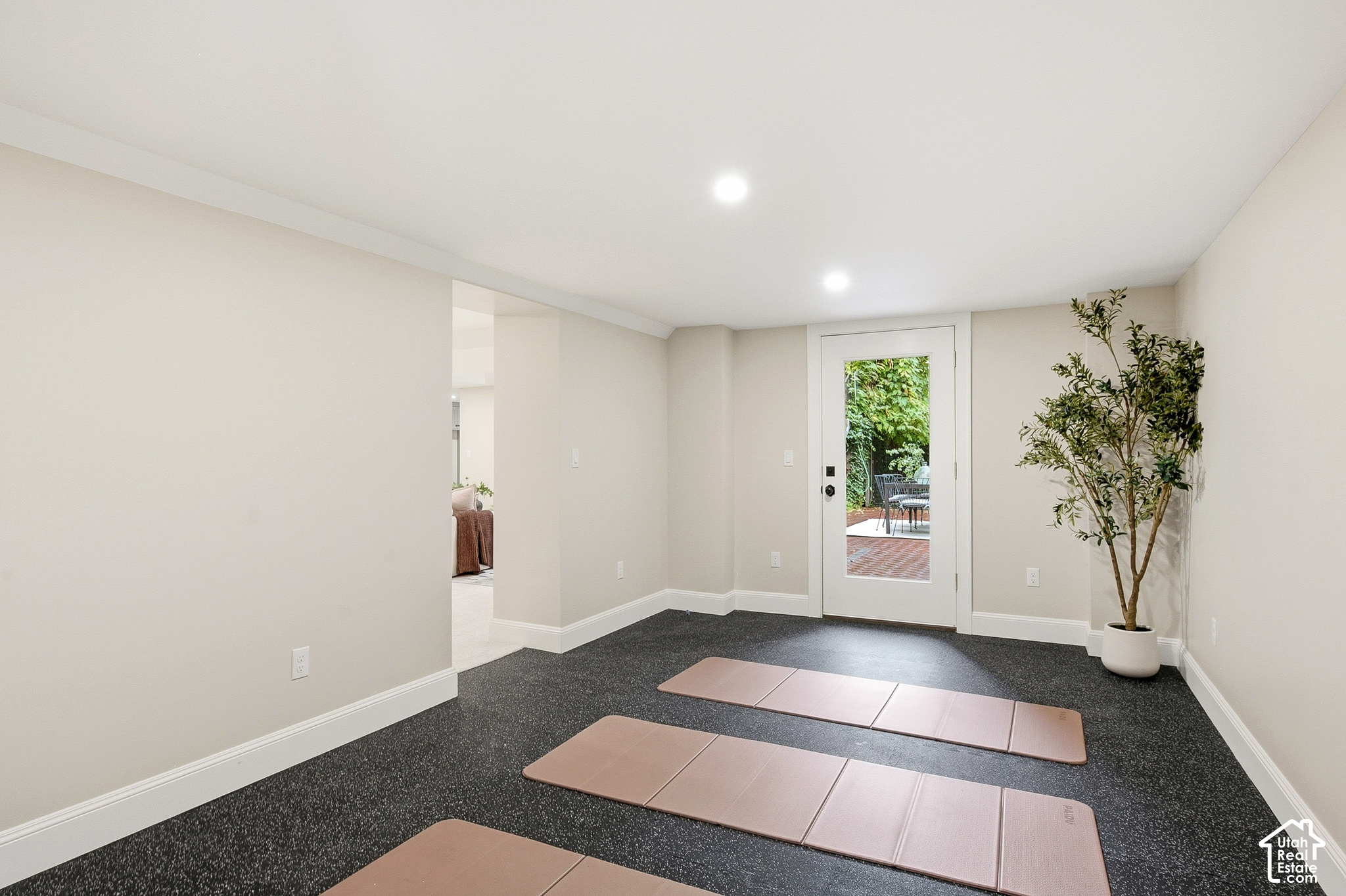 main property photo 74