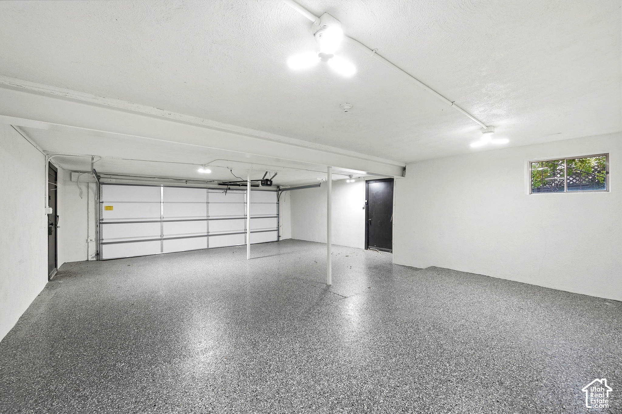main property photo 81
