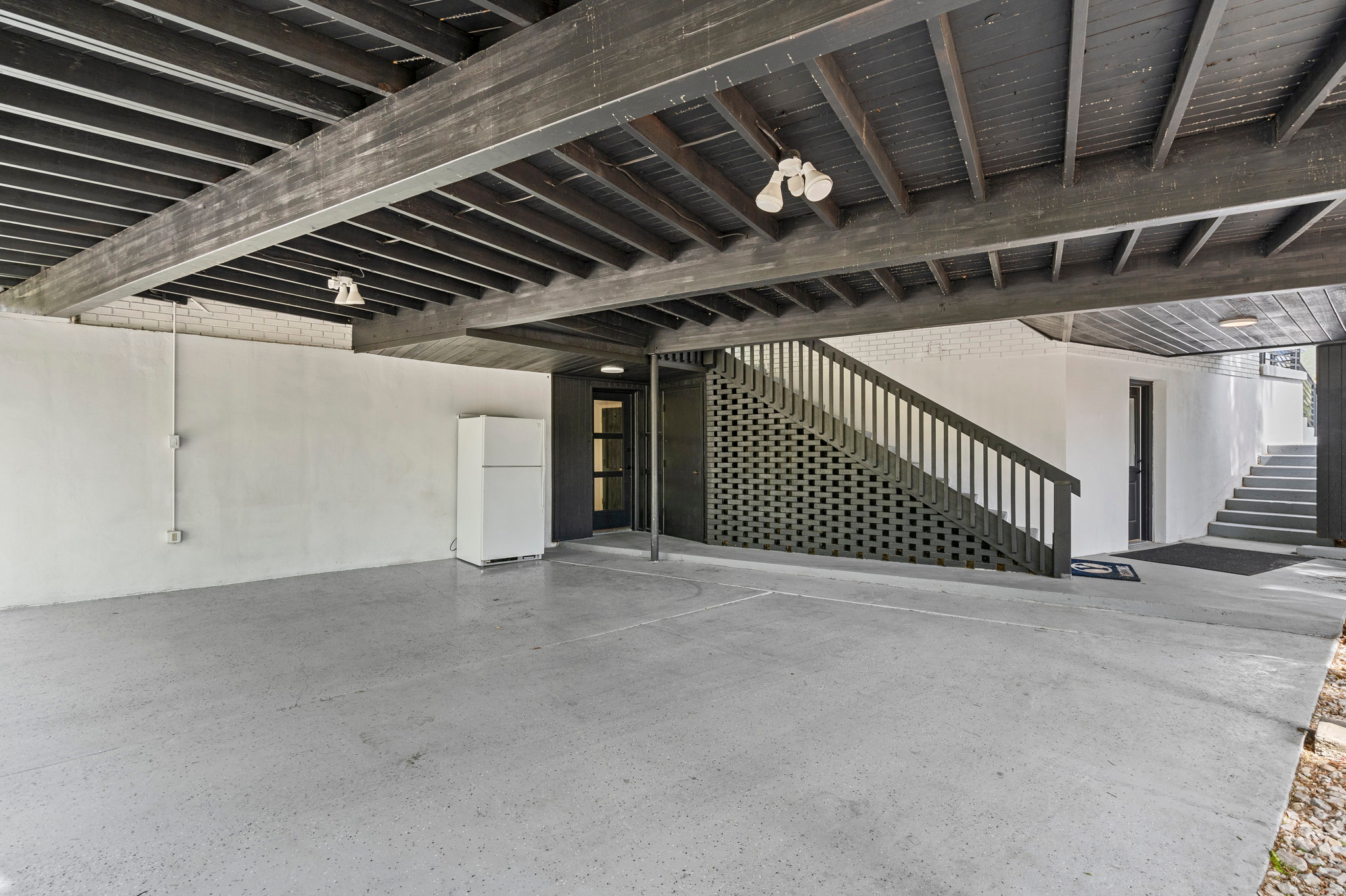 main property photo 57