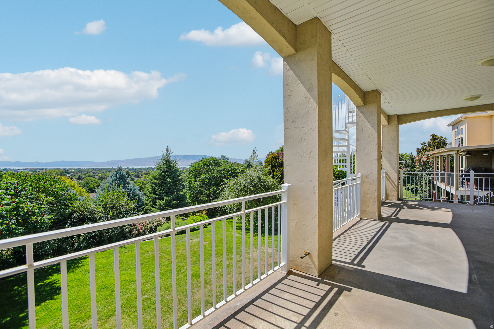 main property photo 43