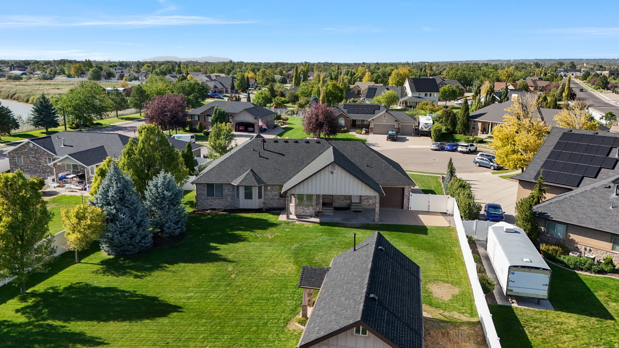 main property photo 46