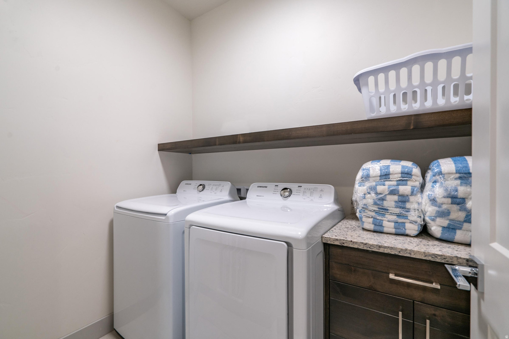 main property photo 78