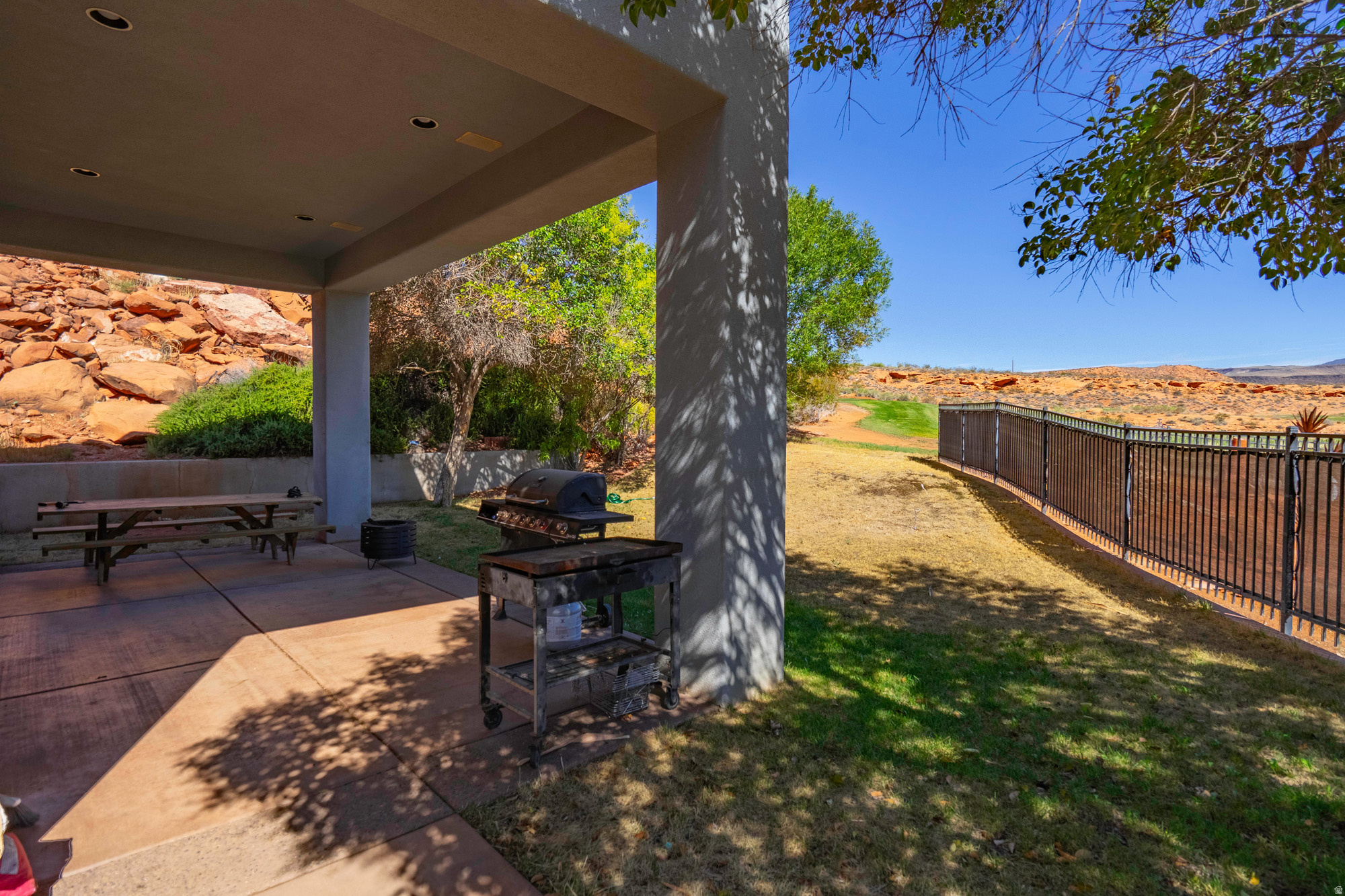 main property photo 38