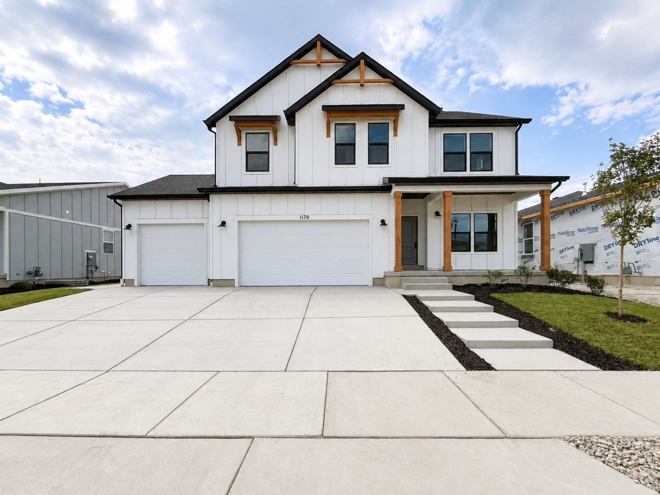 main property photo 0