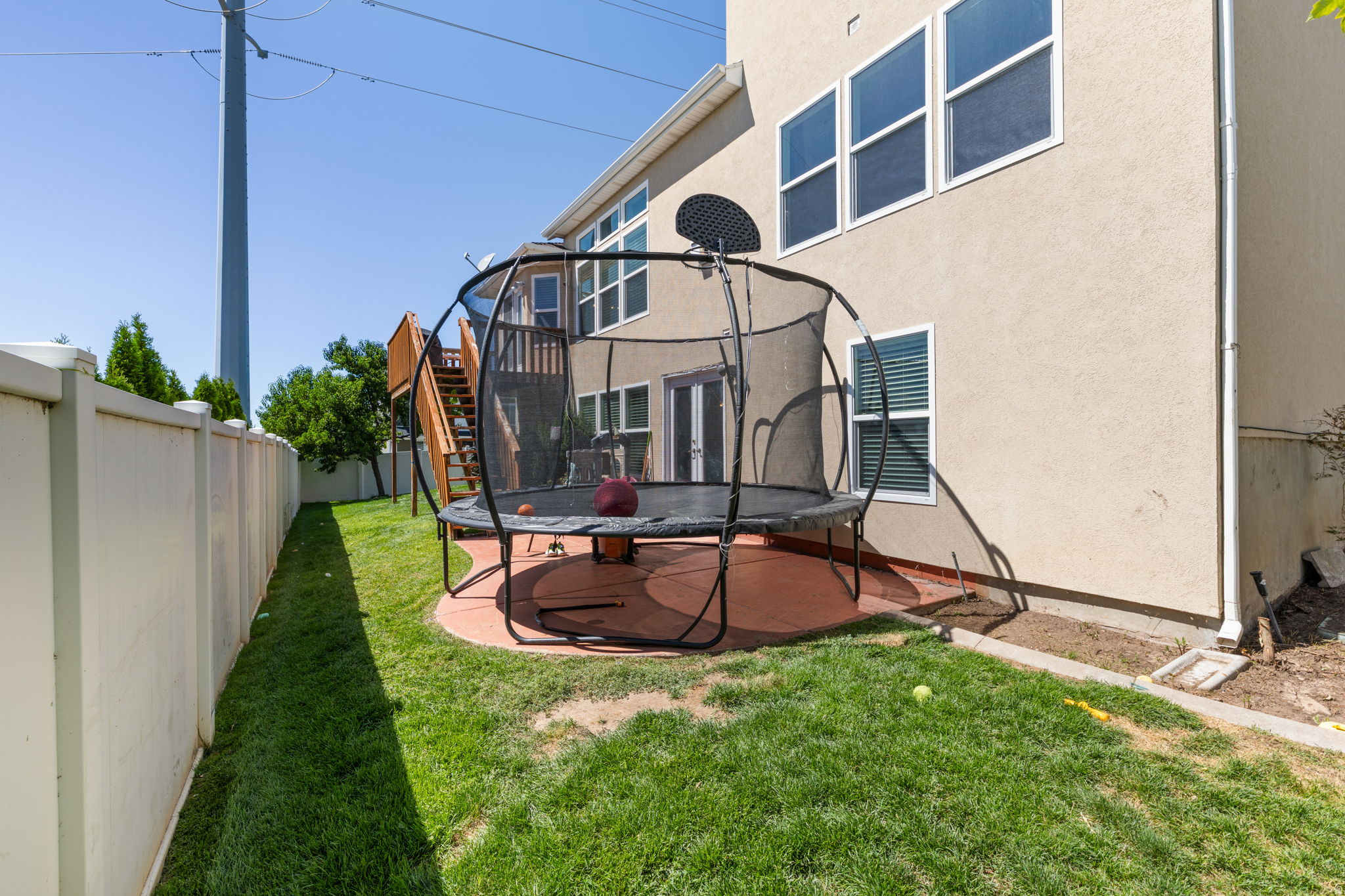 main property photo 41