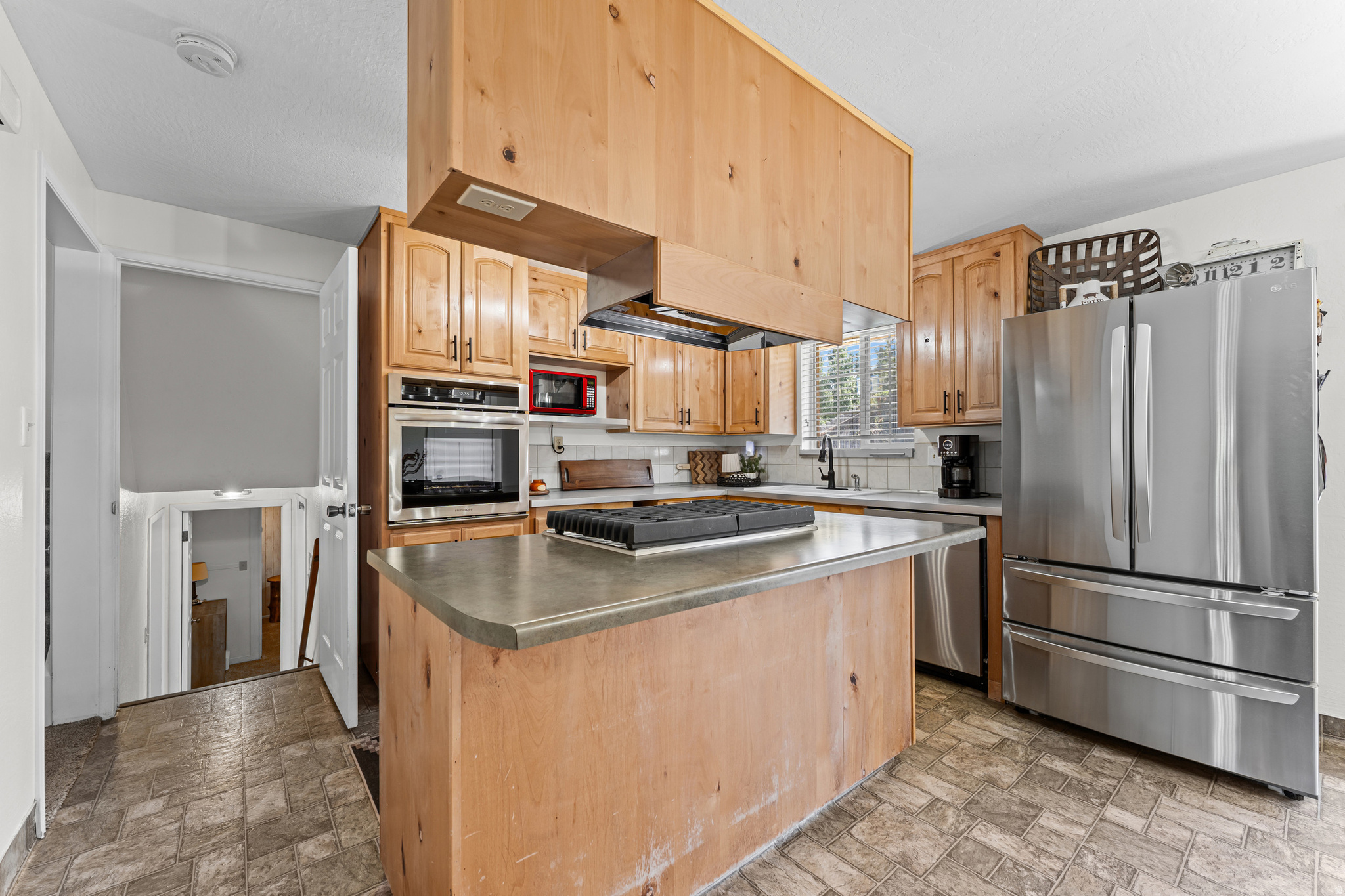 main property photo 17