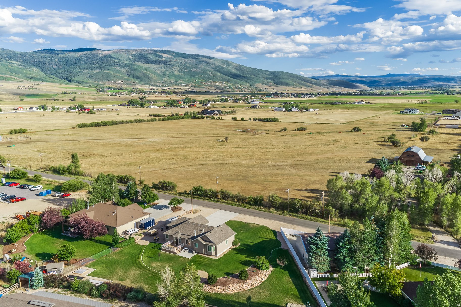 main property photo 30