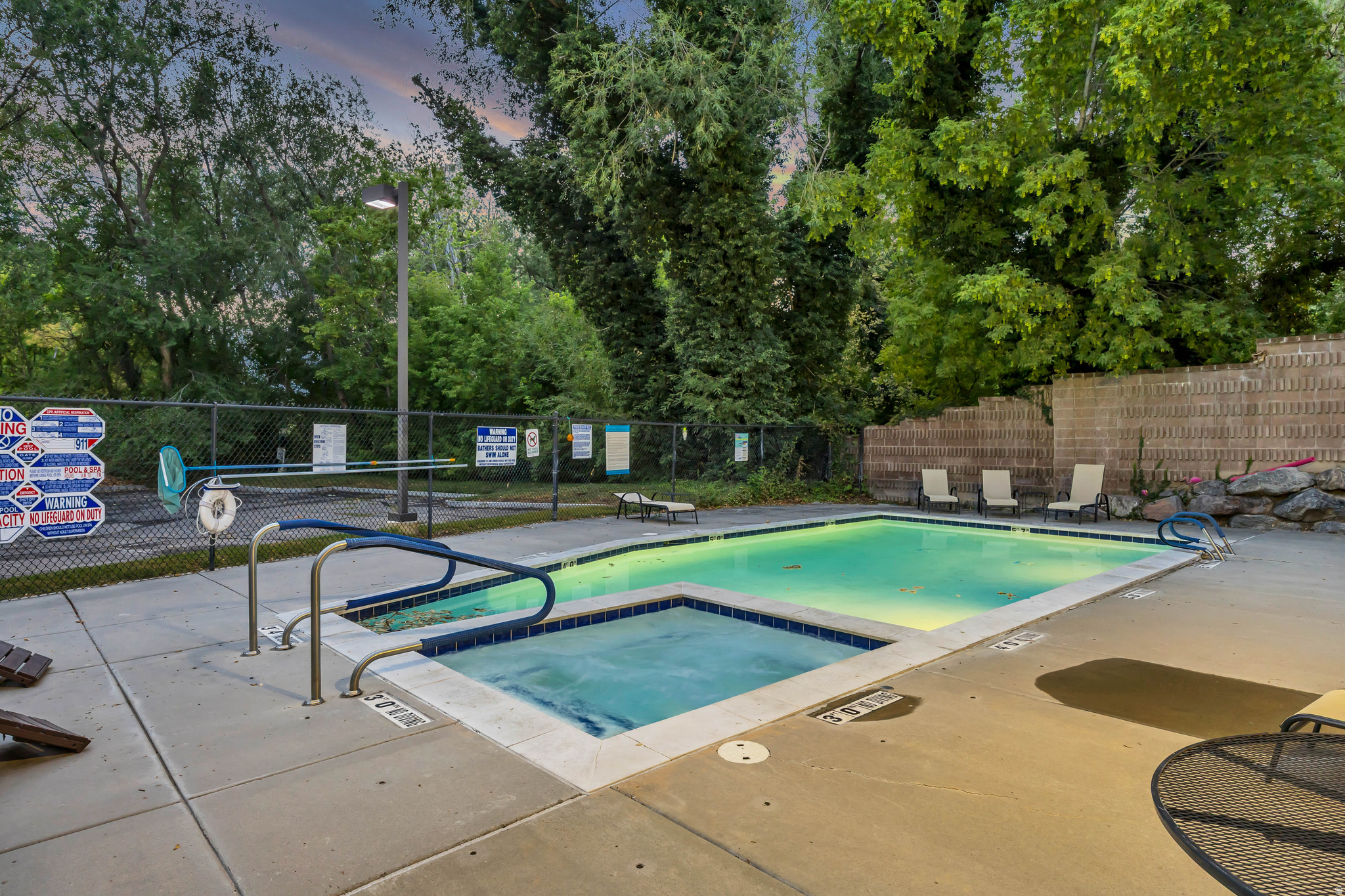 main property photo 14