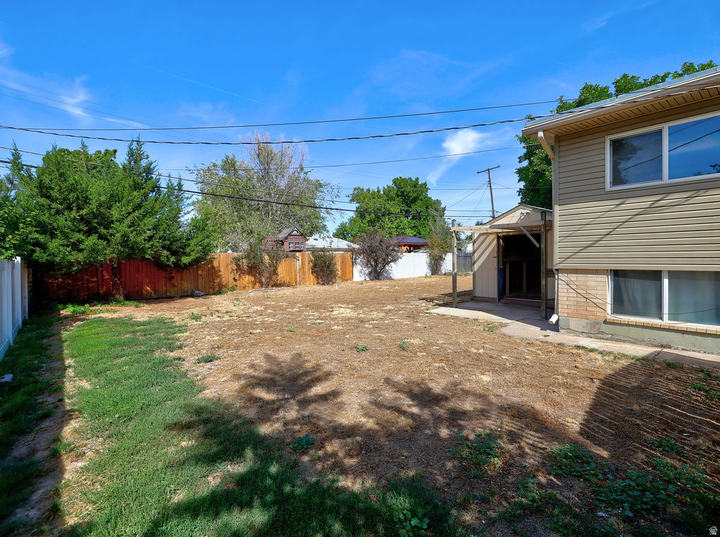 main property photo 41