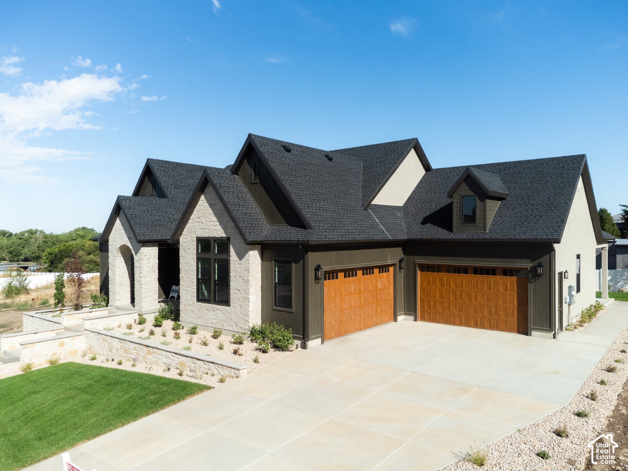 main property photo 58