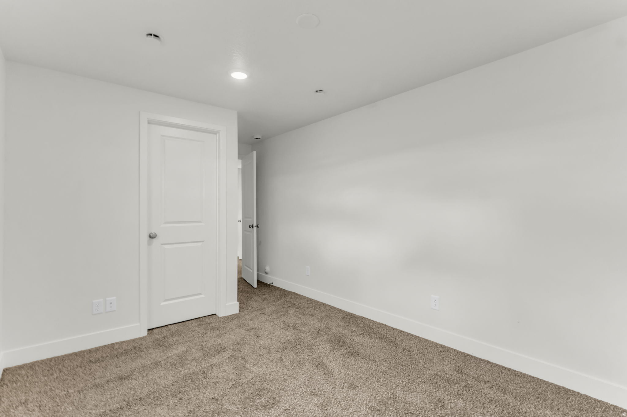 main property photo 79