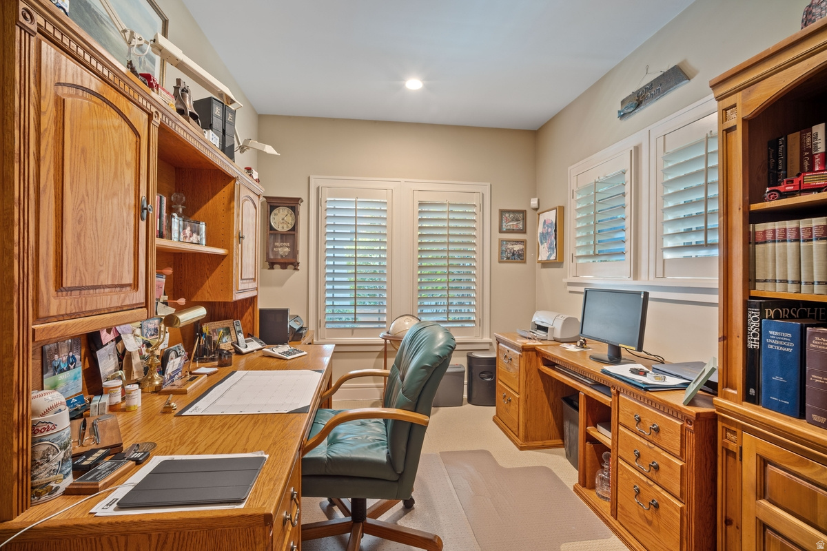 main property photo 24