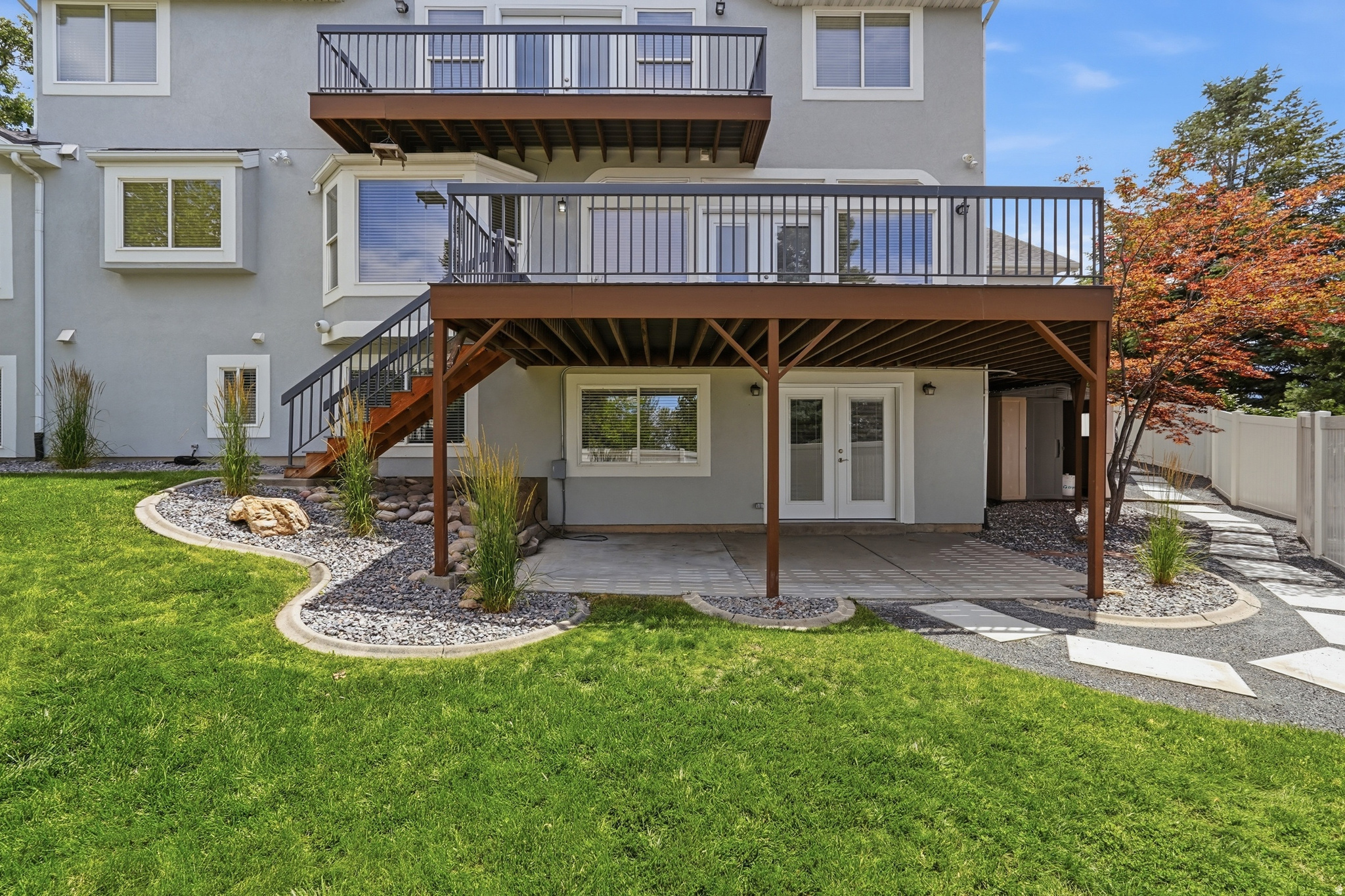 main property photo 41
