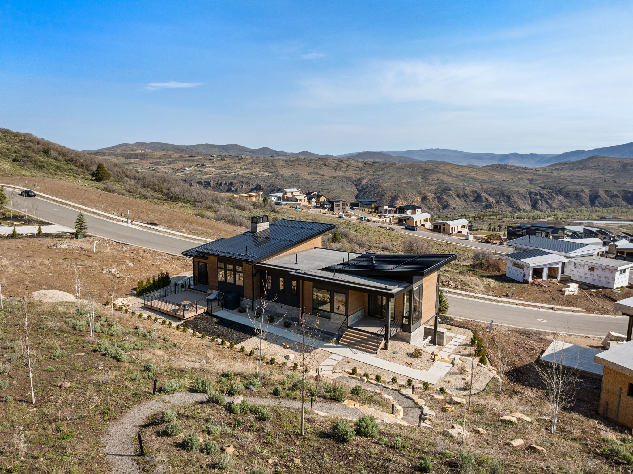 main property photo 40