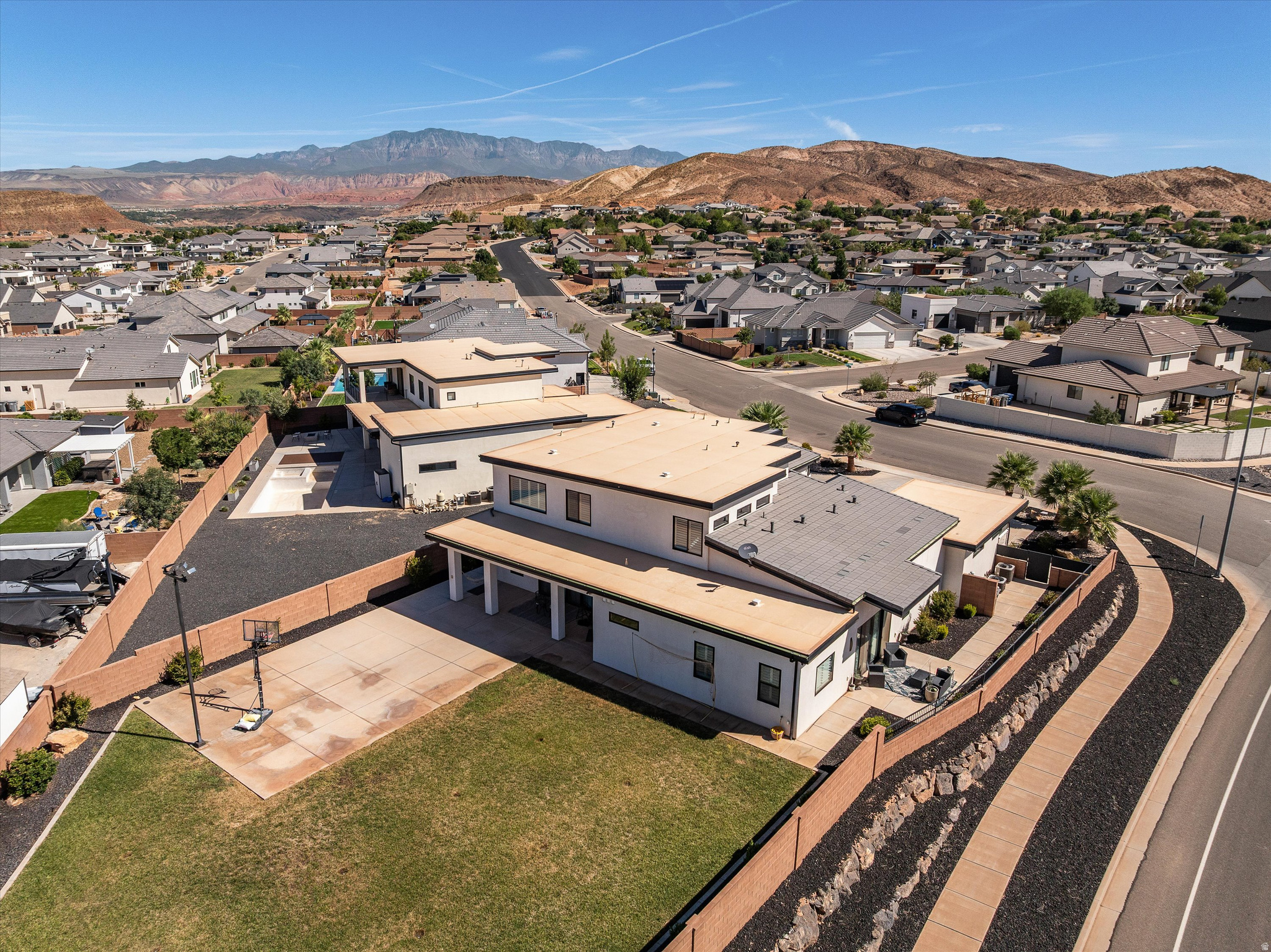 main property photo 42