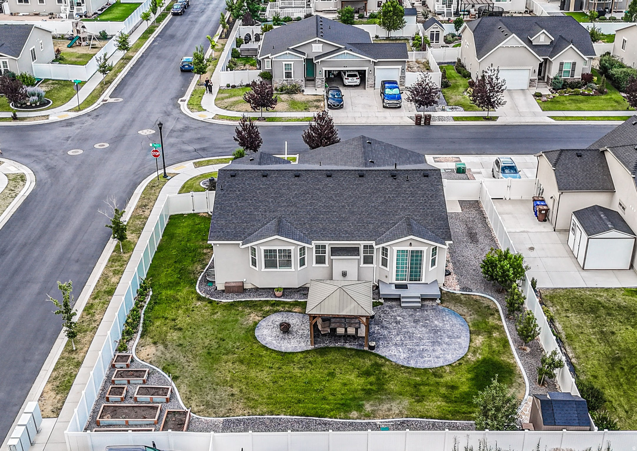 main property photo 44