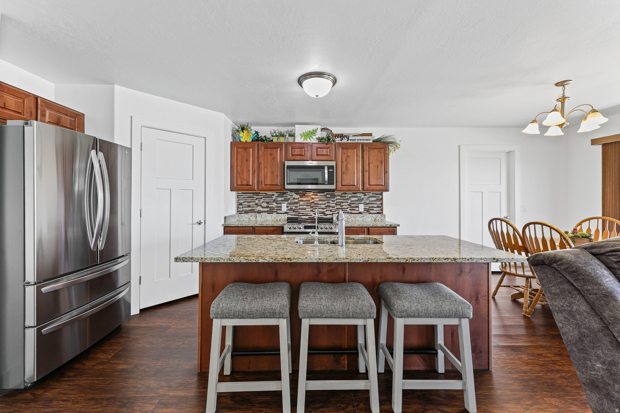 main property photo 15