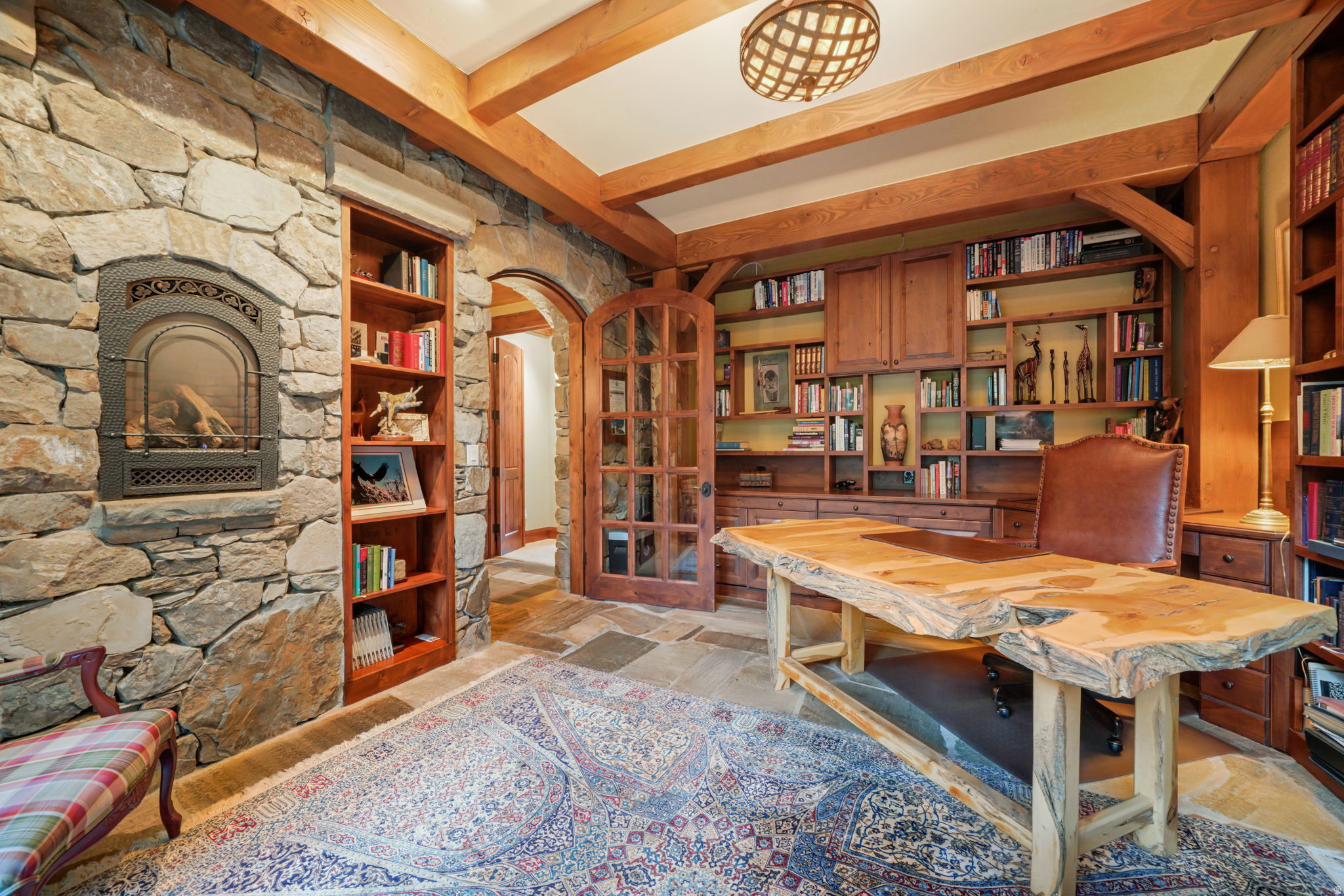 main property photo 16