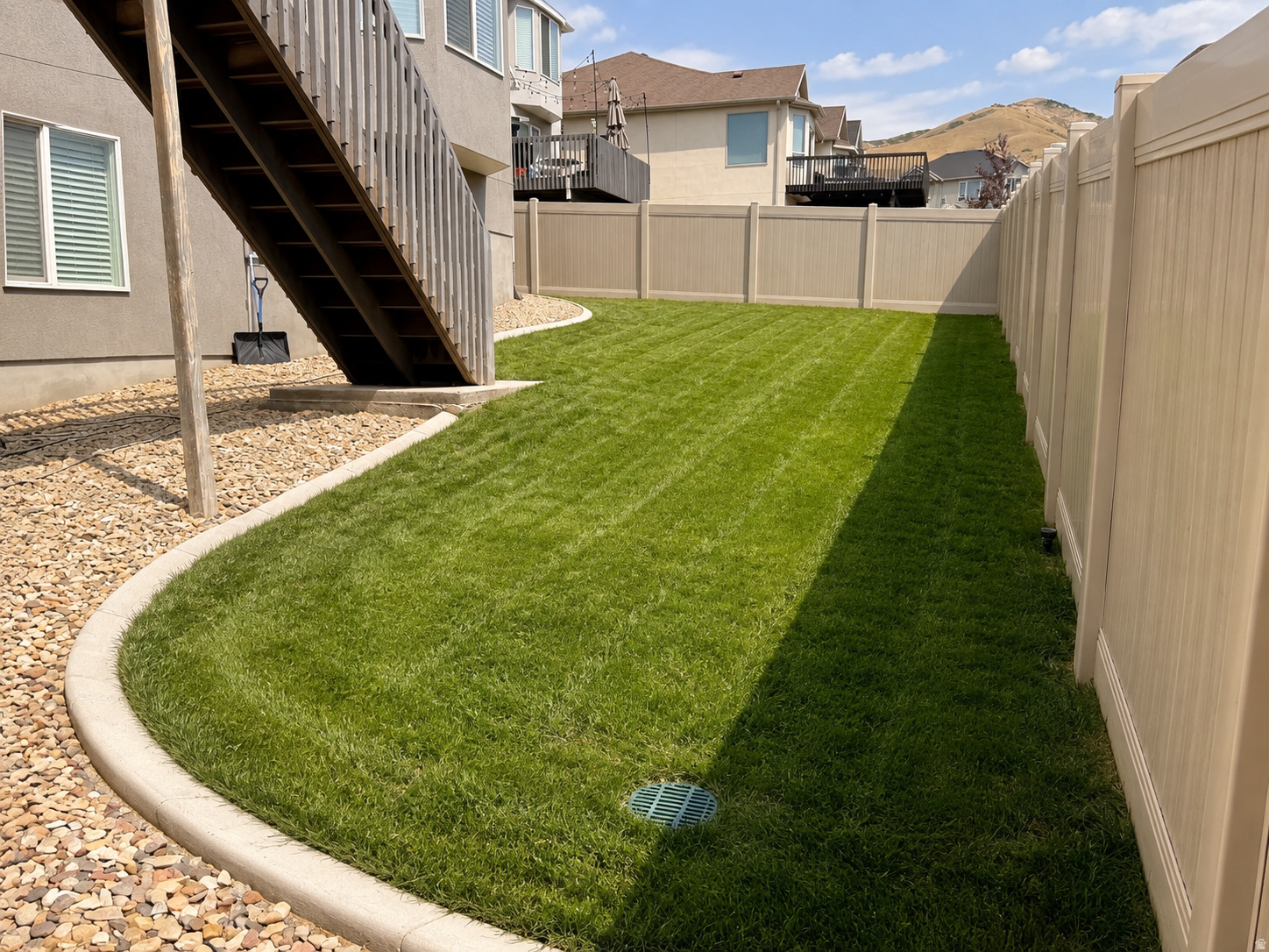 main property photo 13