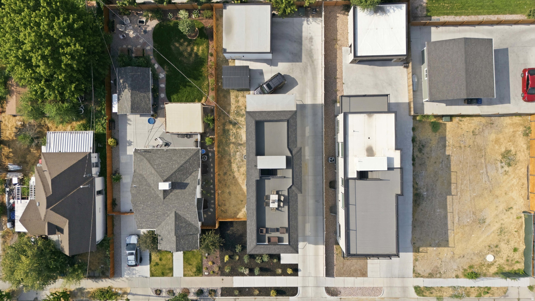 main property photo 50