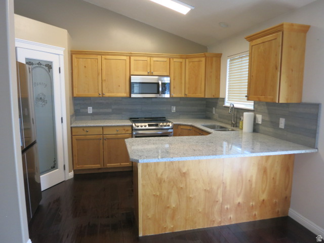 main property photo 22