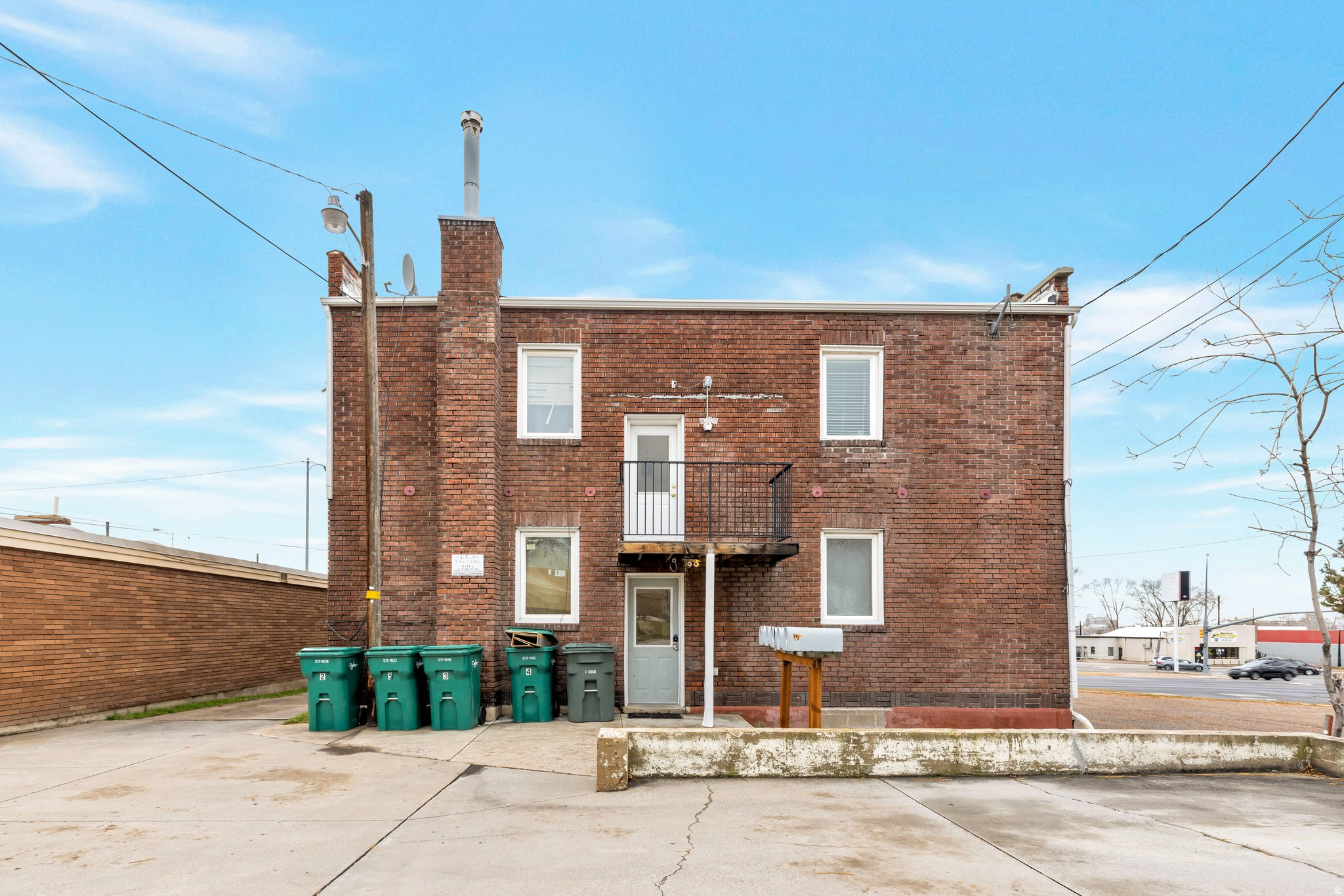 main property photo 14