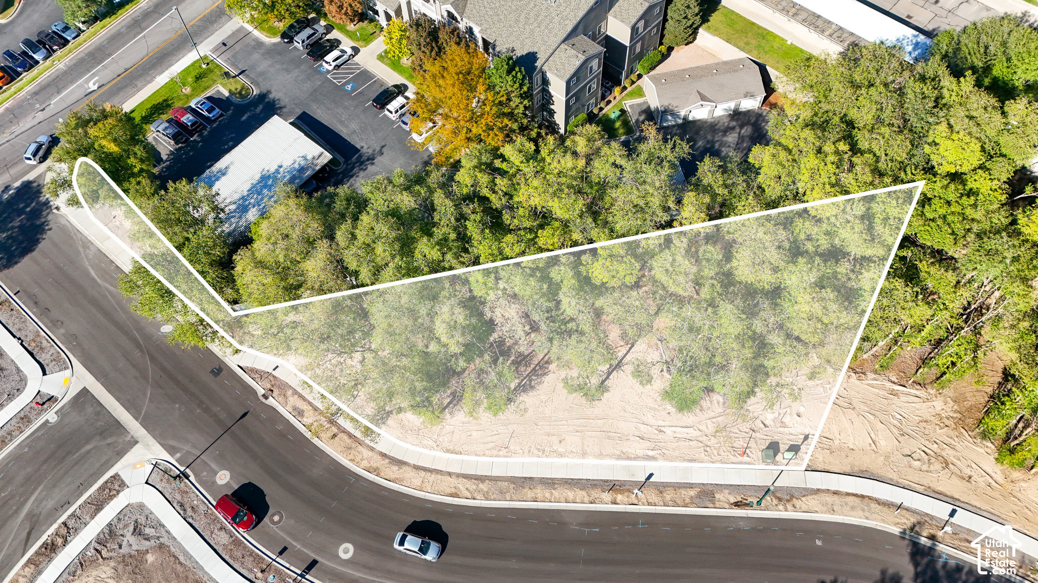 main property photo 10