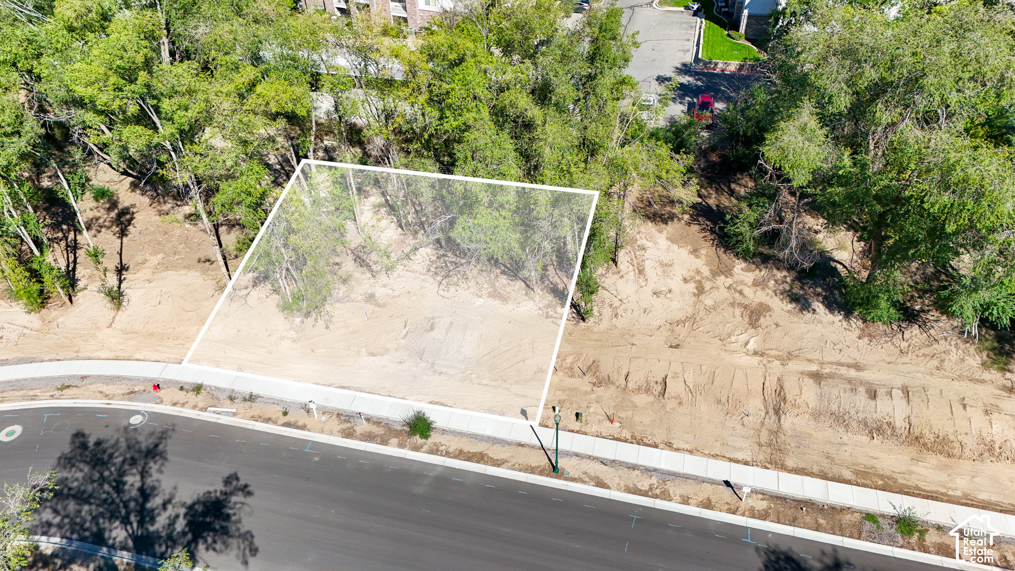 main property photo 13