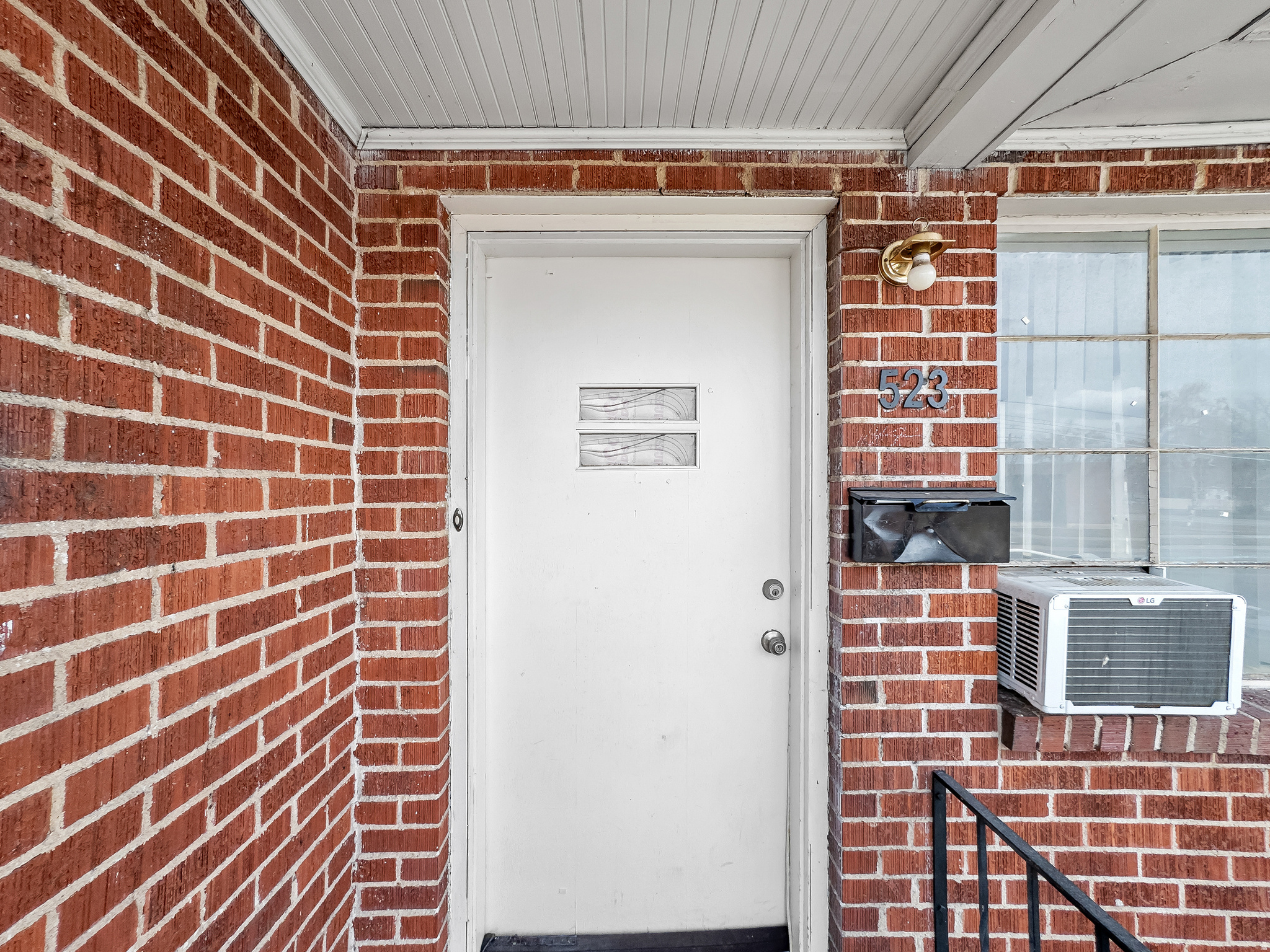 main property photo 31