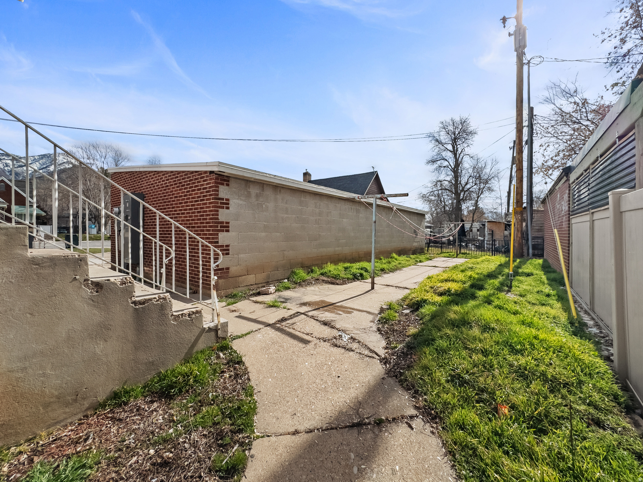 main property photo 35