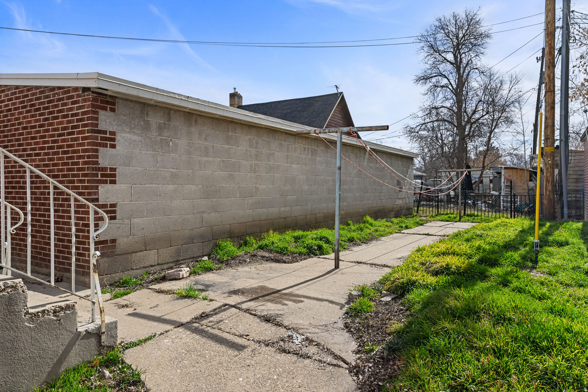 main property photo 36