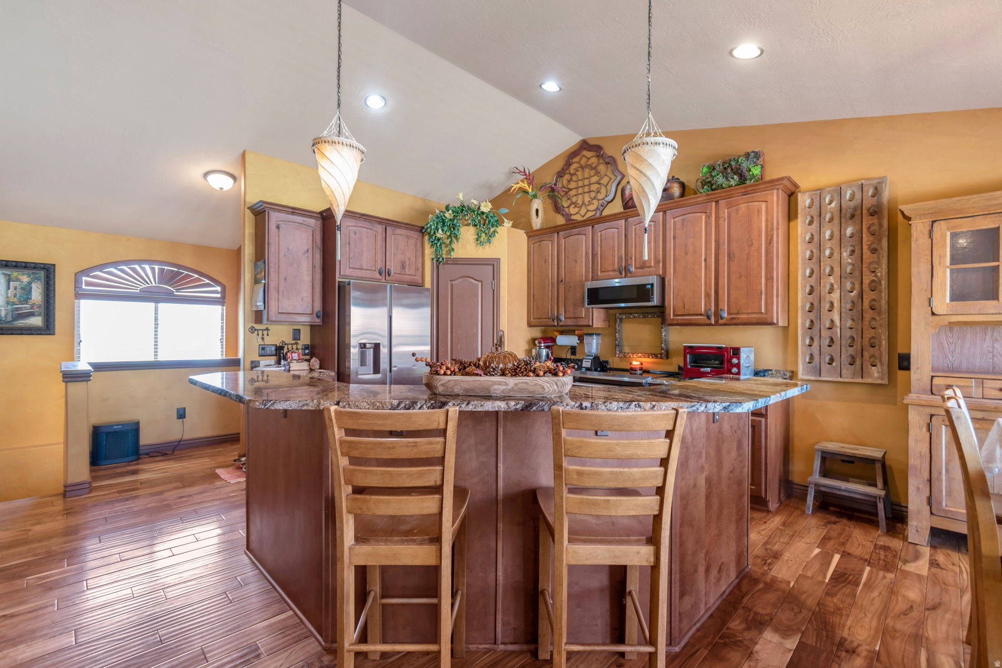 main property photo 11
