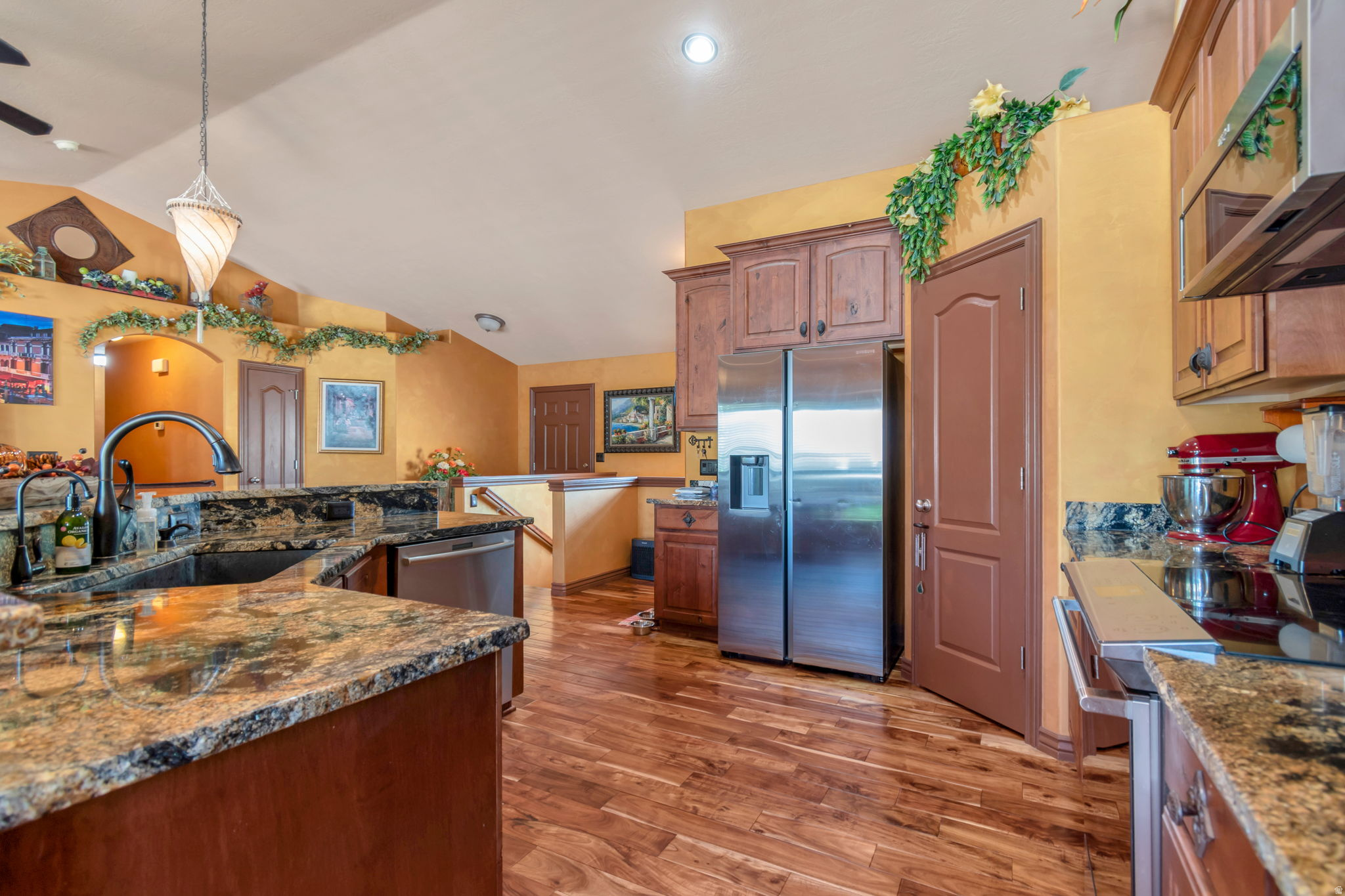 main property photo 15