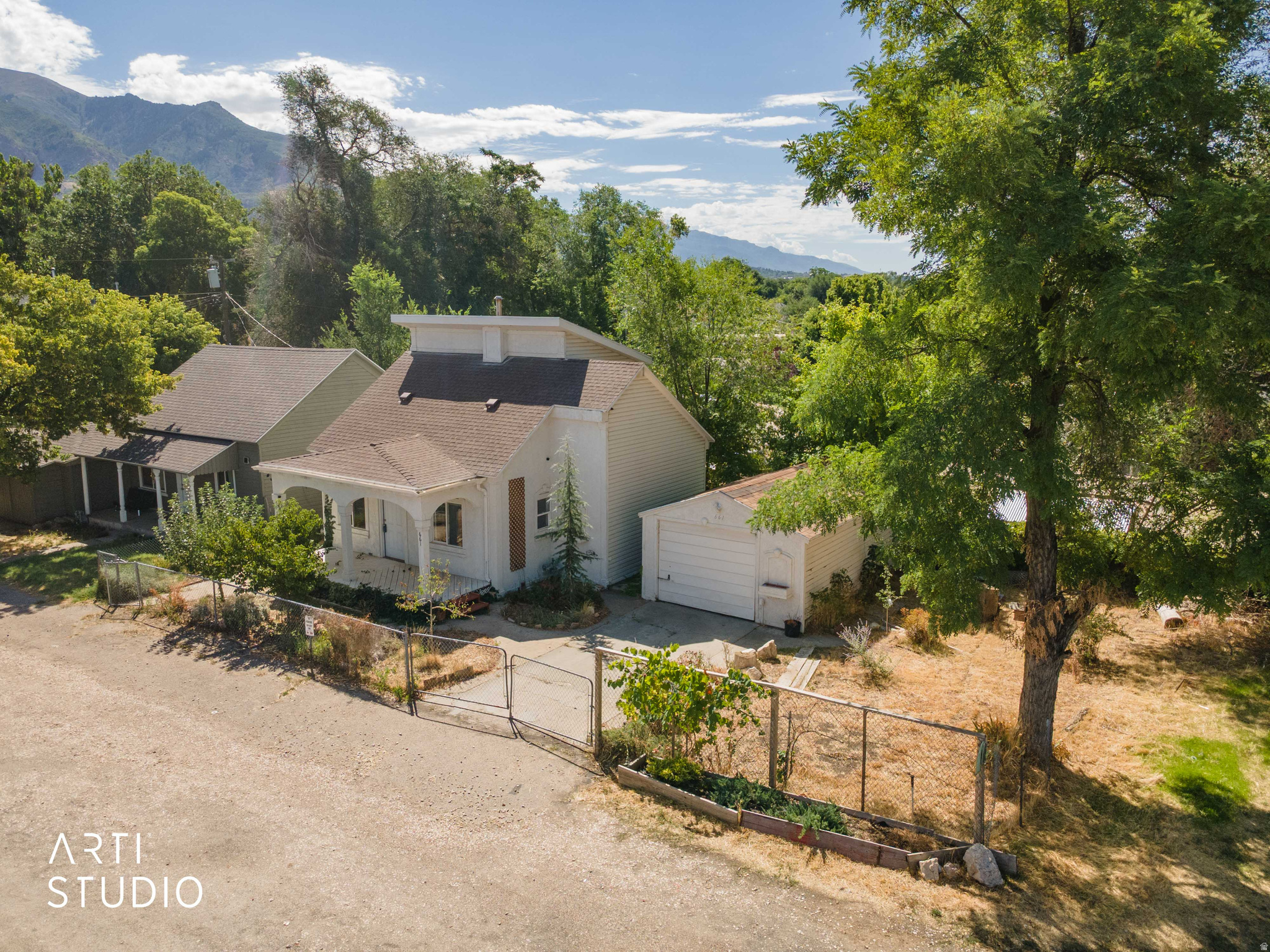main property photo 19