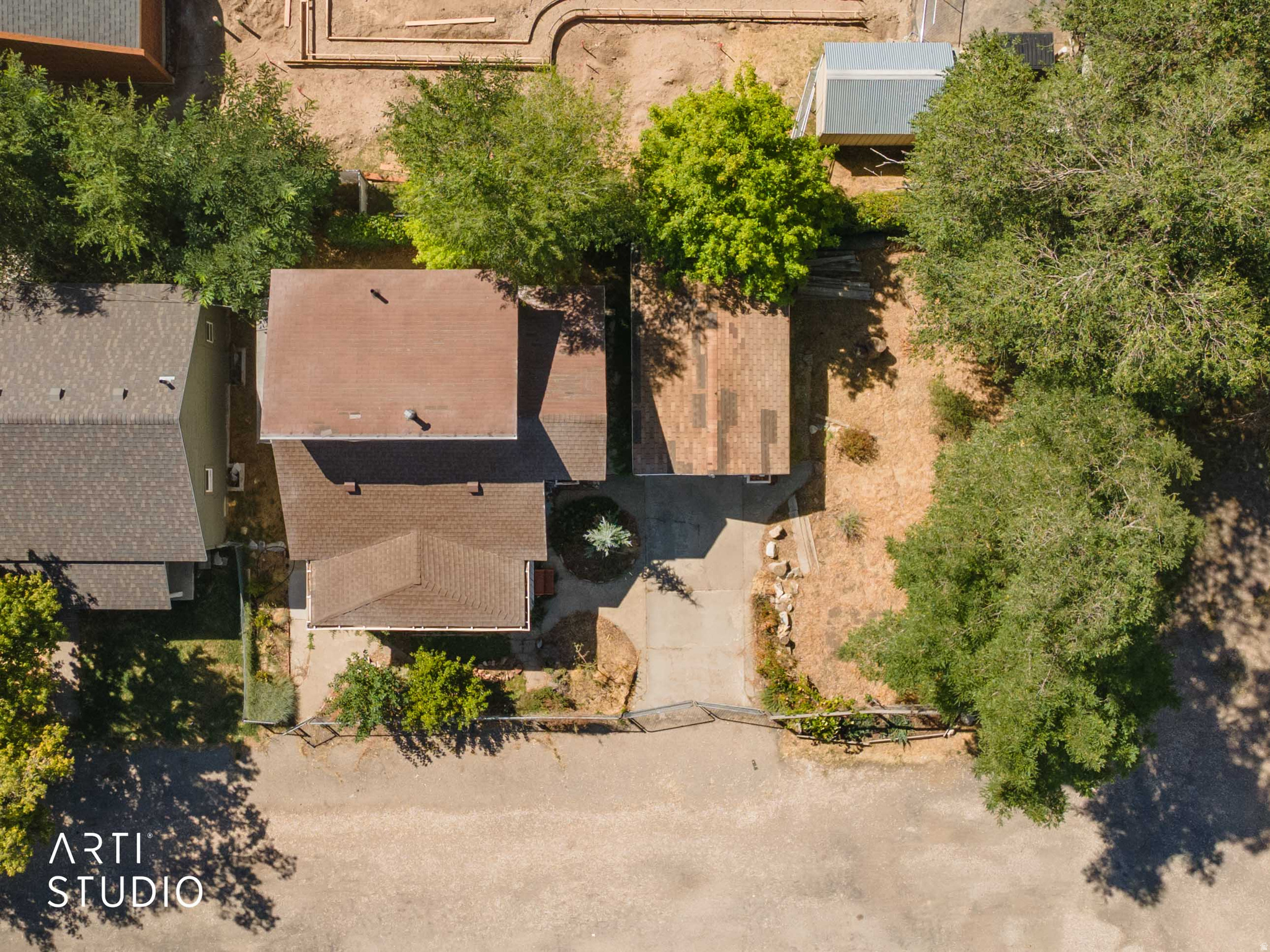 main property photo 20
