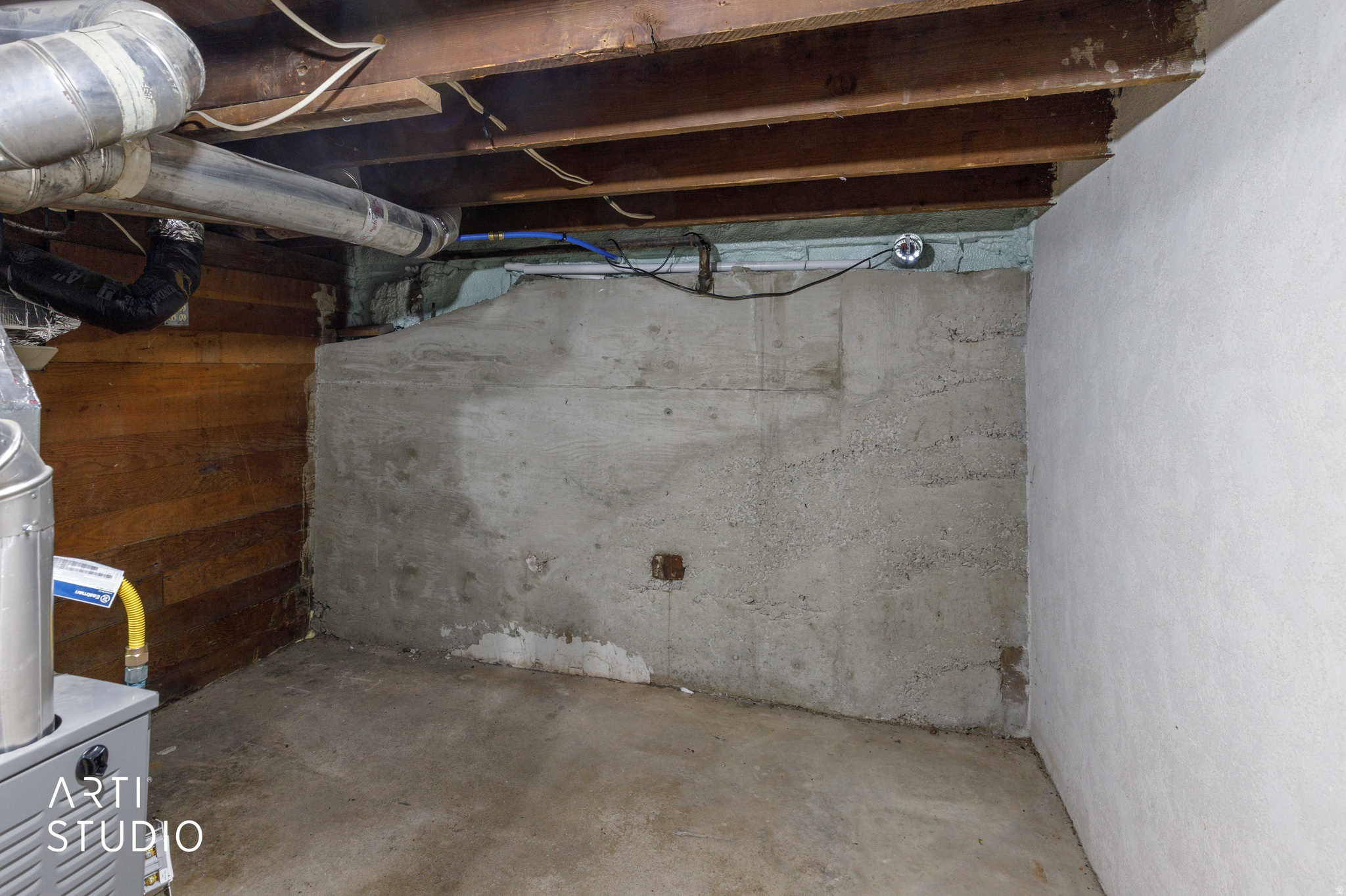 main property photo 24