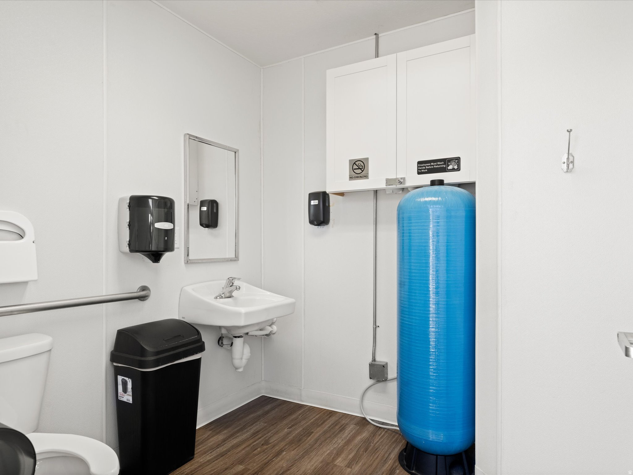 main property photo 18