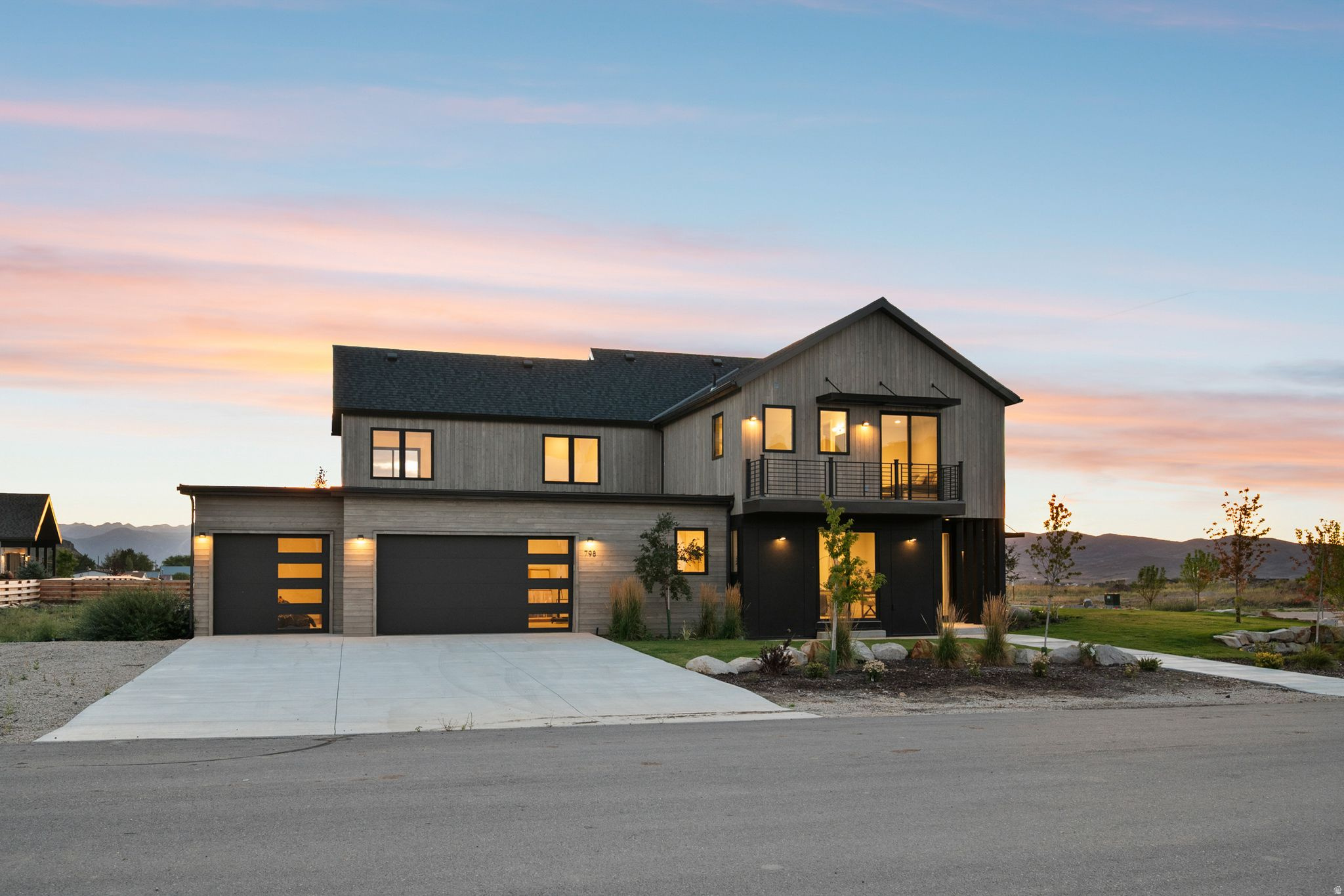 main property photo 56