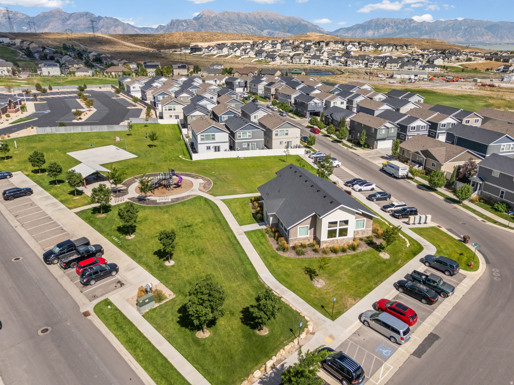 main property photo 34