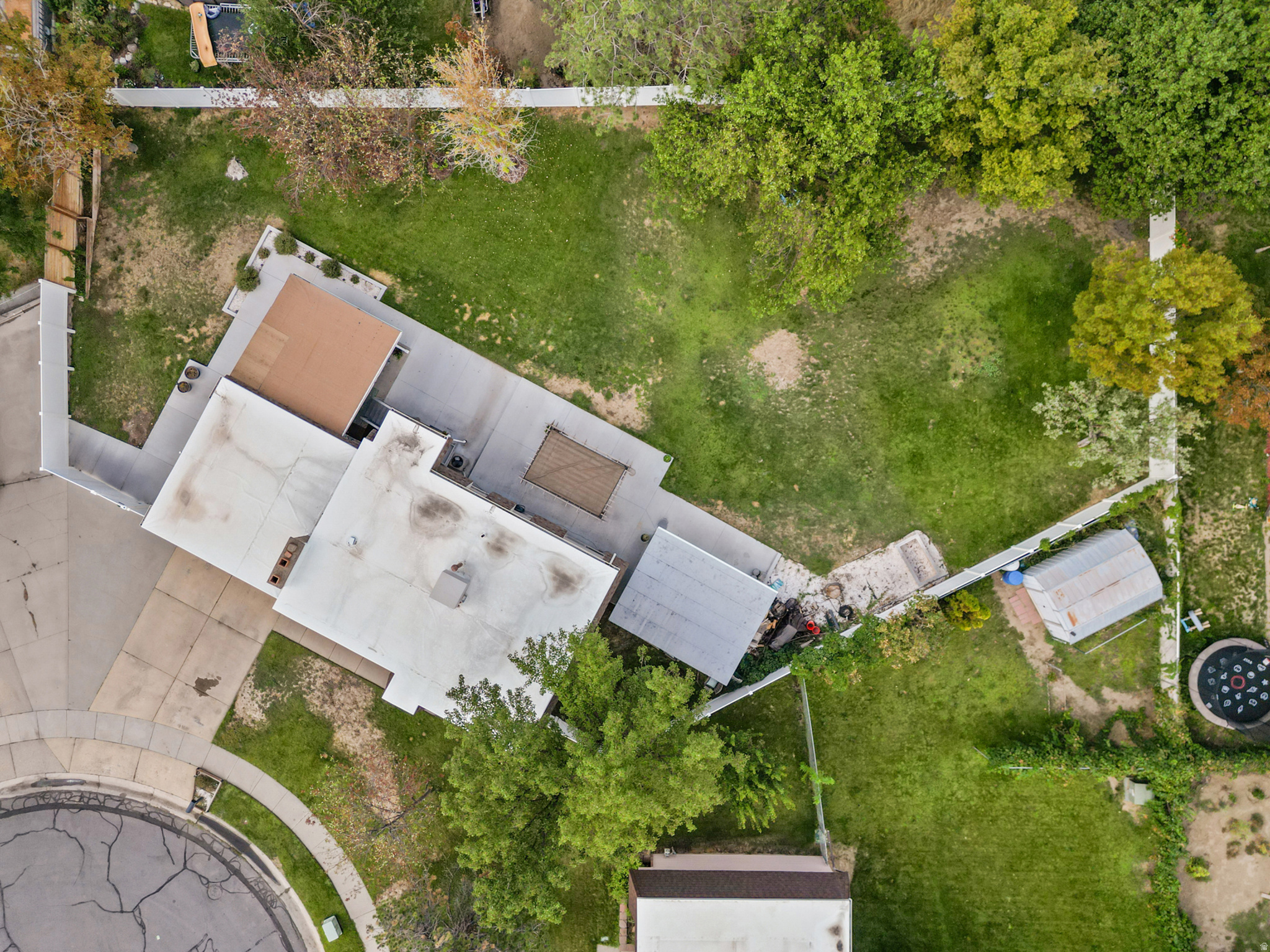 main property photo 38