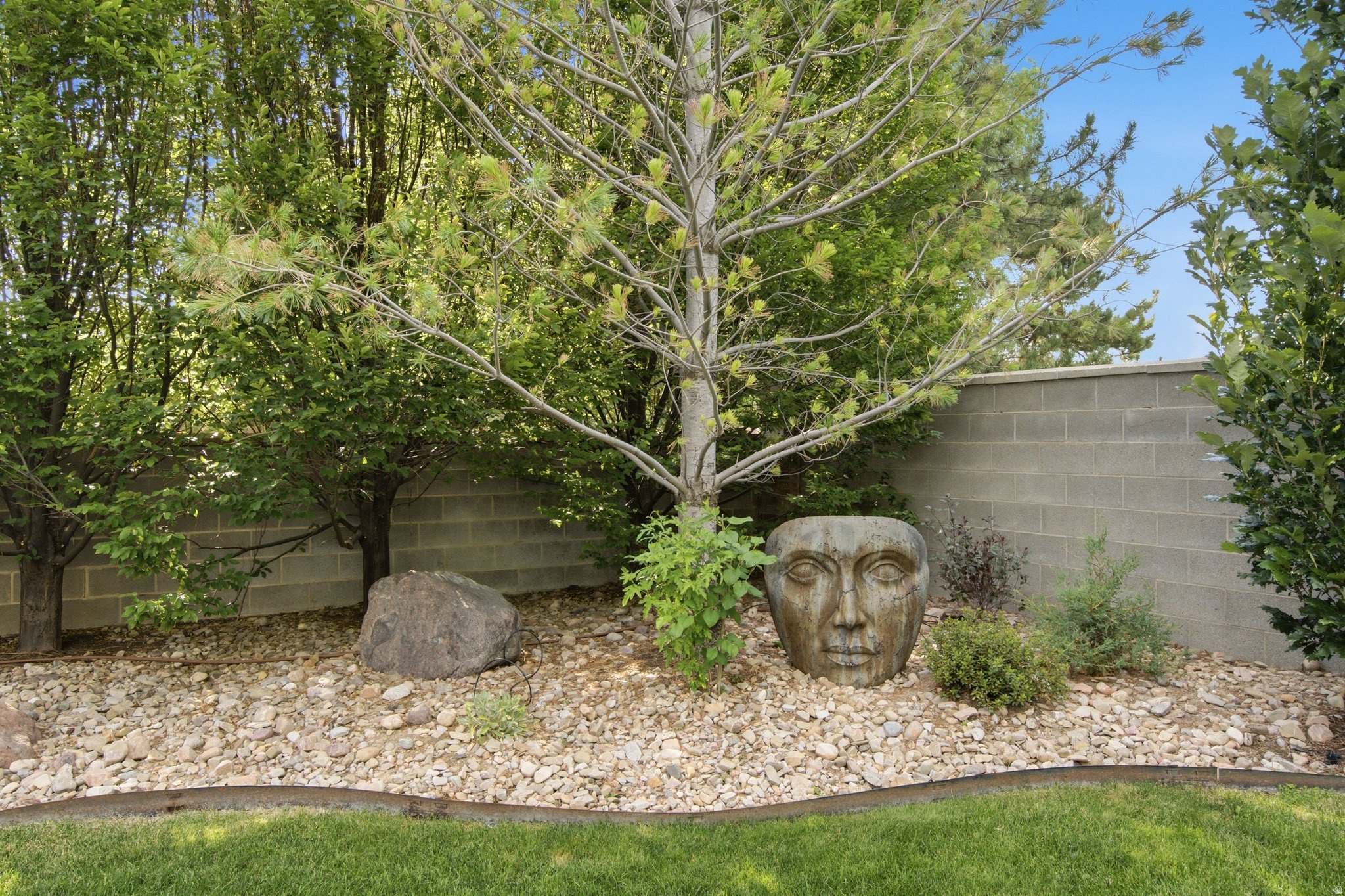 main property photo 167