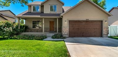 image of property with 5 Bed | 3 Bath | 2,800 Sqft