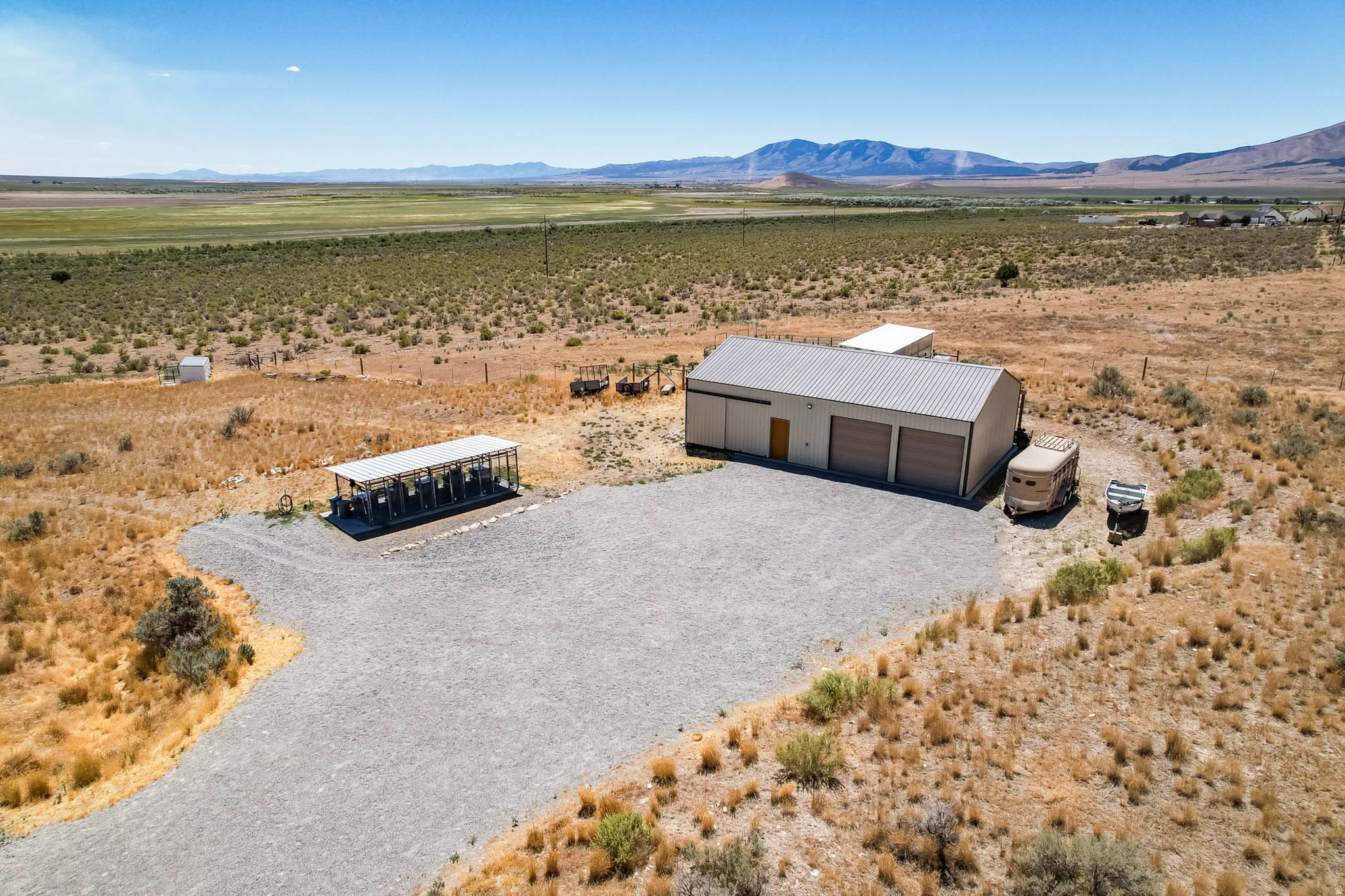 main property photo 5