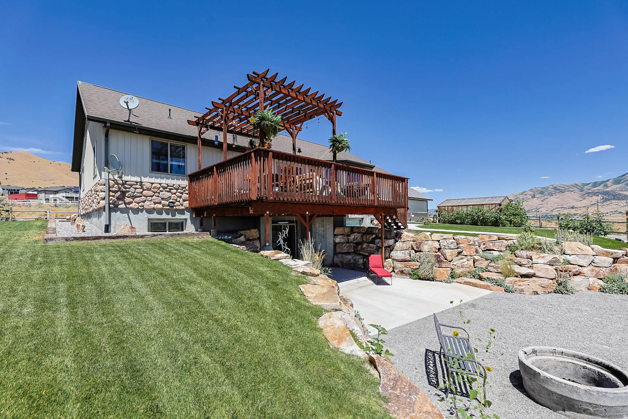 main property photo 51